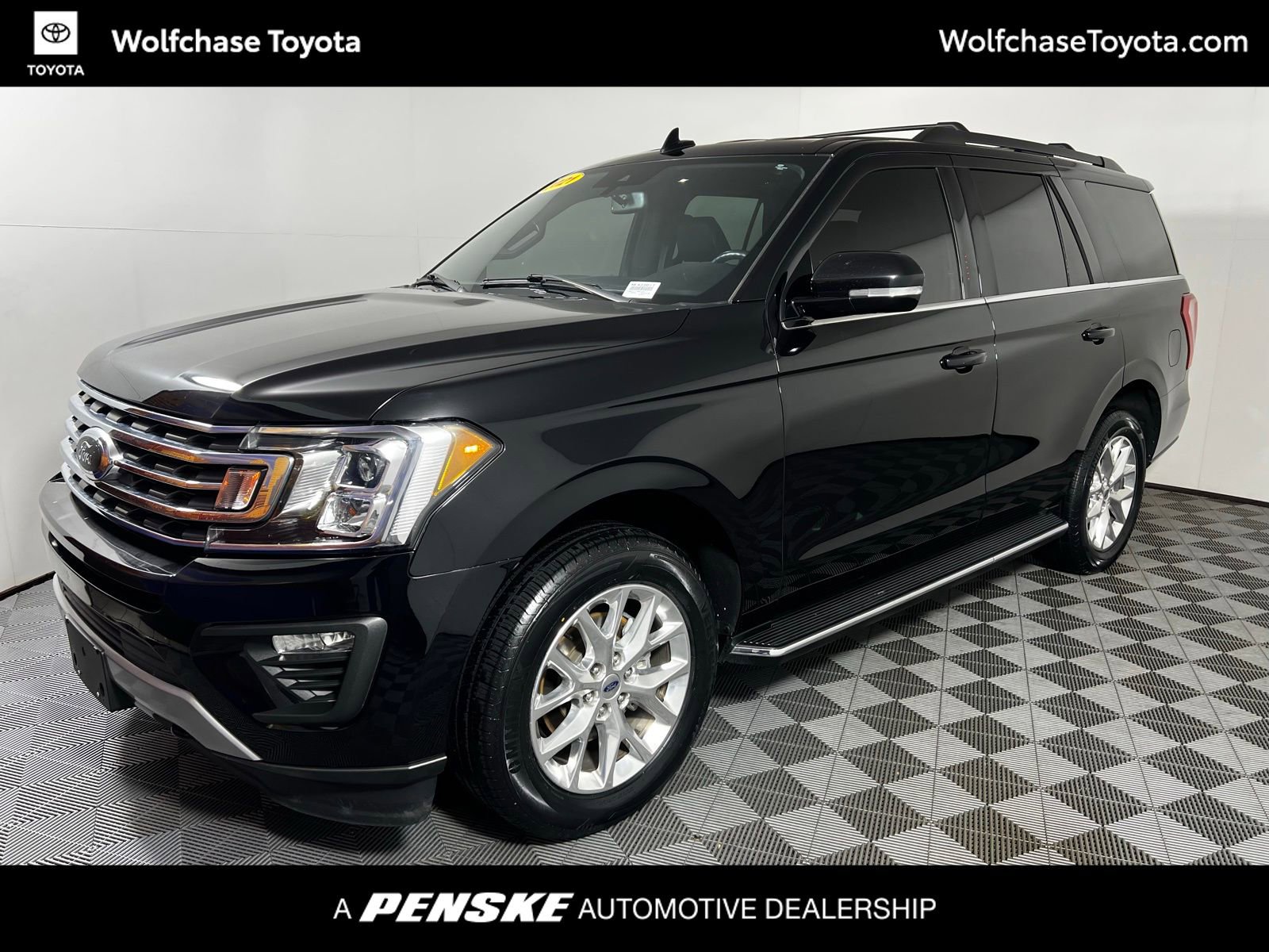 Used 2021 Ford Expedition XLT image 1