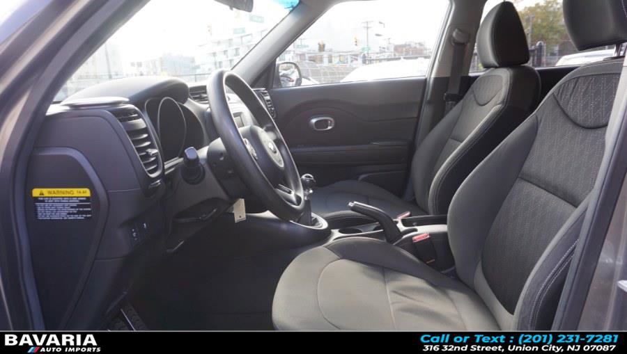 Used 2014 Kia Soul 5dr Wgn Auto Base image 18