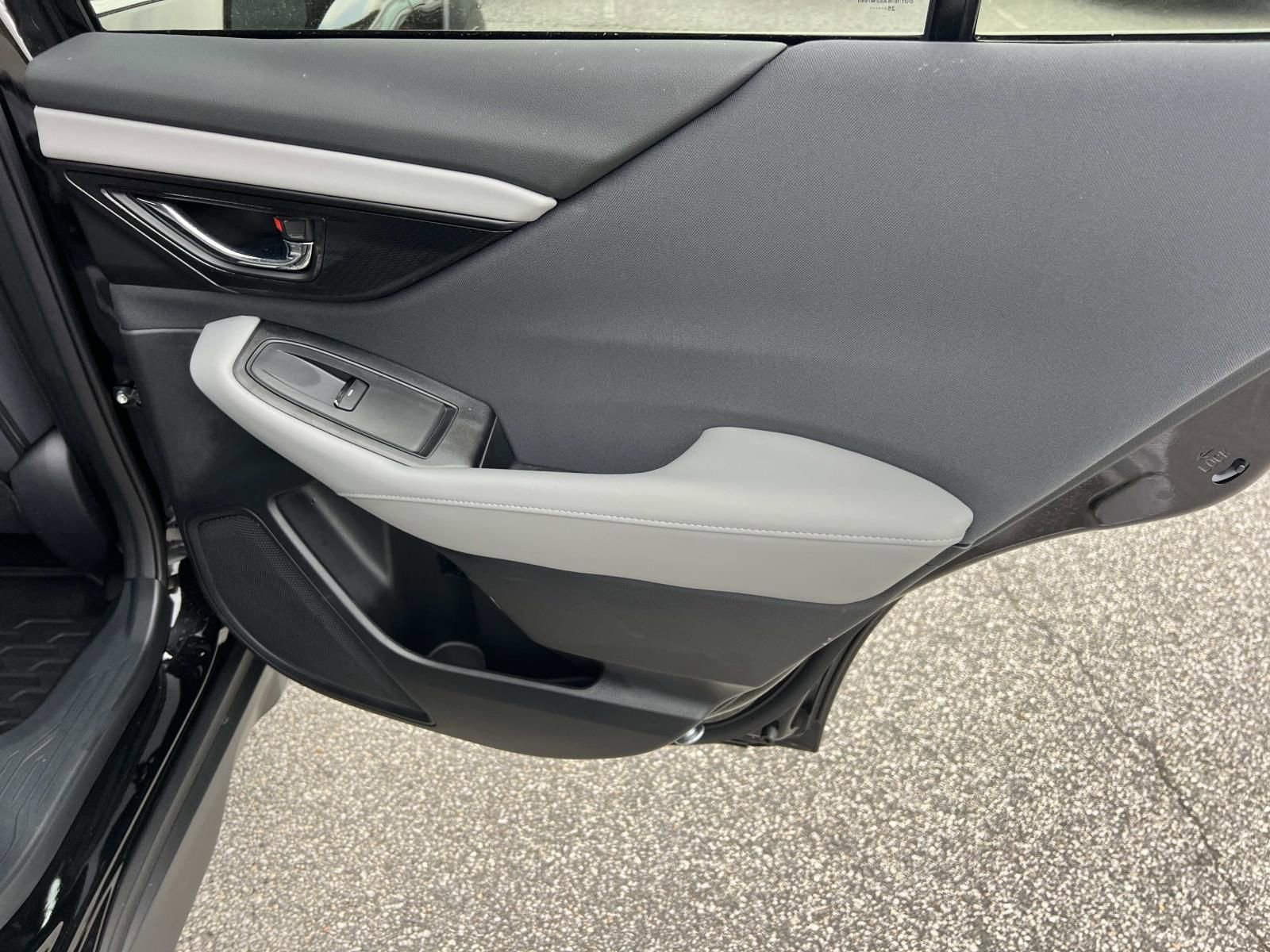 Certified 2025 Subaru Outback Premium w/ Popular Package #1A image 16