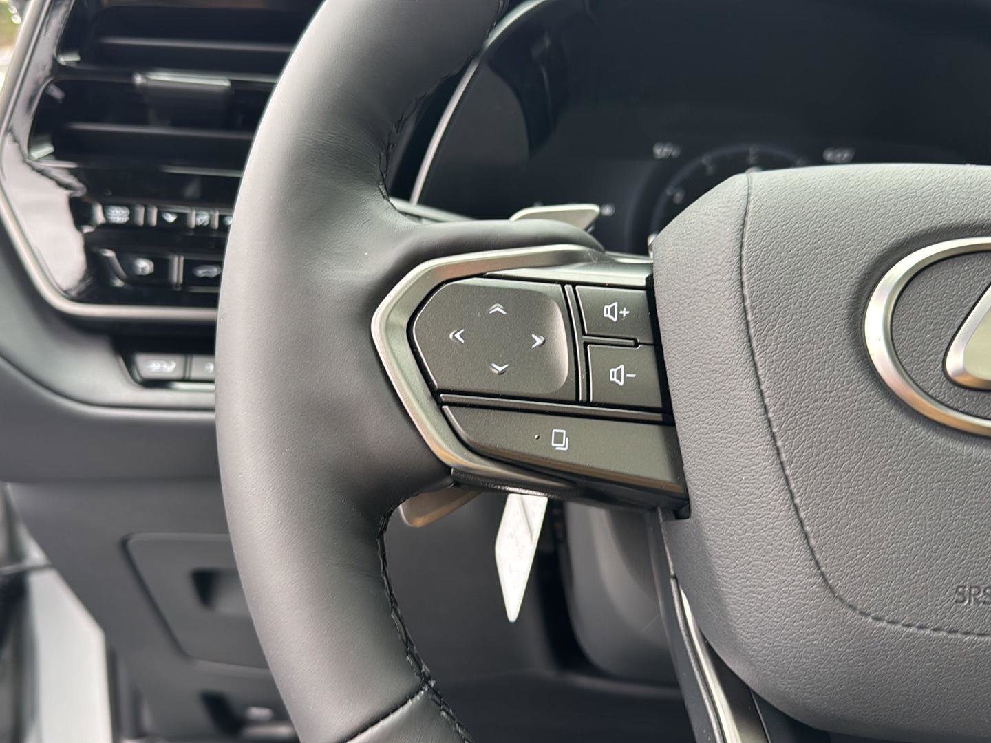 New 2026 Lexus TX 350 AWD image 18