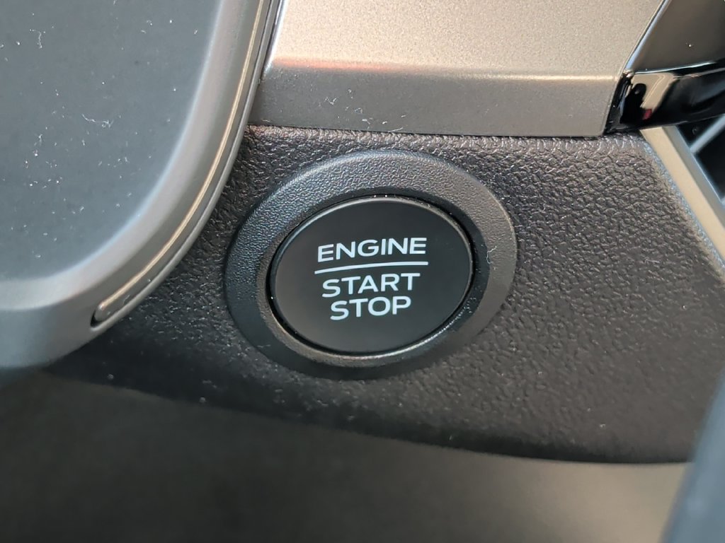 Used 2025 Ford Escape Active AWD/4WD image 26