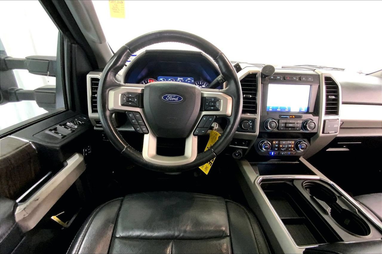 Used 2021 Ford F250 Lariat w/ Lariat Value Package AWD/4WD image 14