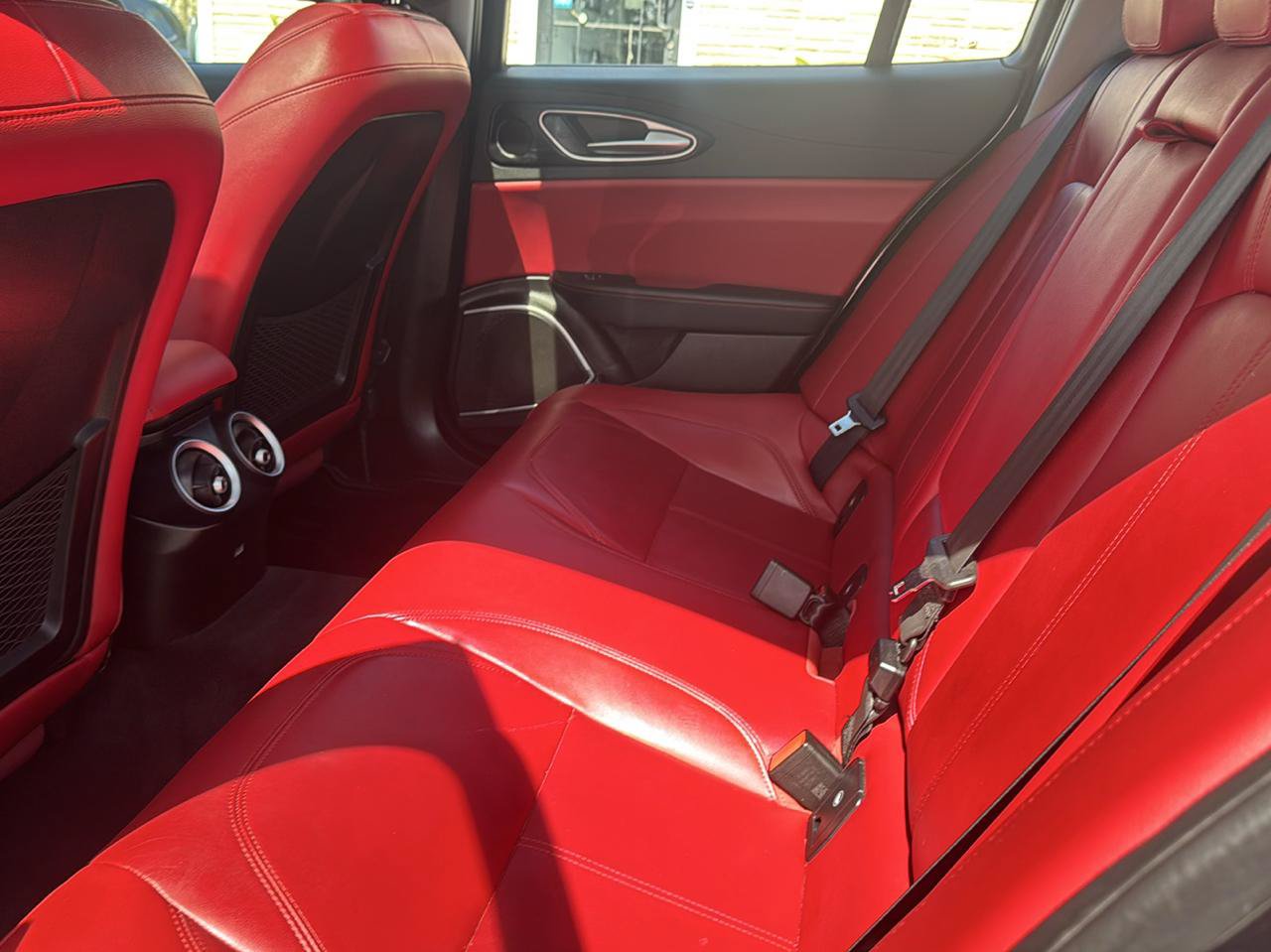 Used 2019 Alfa Romeo Giulia AWD w/ Cold Weather Package image 30