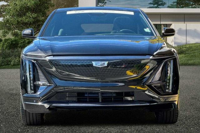Certified 2024 Cadillac Lyriq Sport AWD/4WD image 9