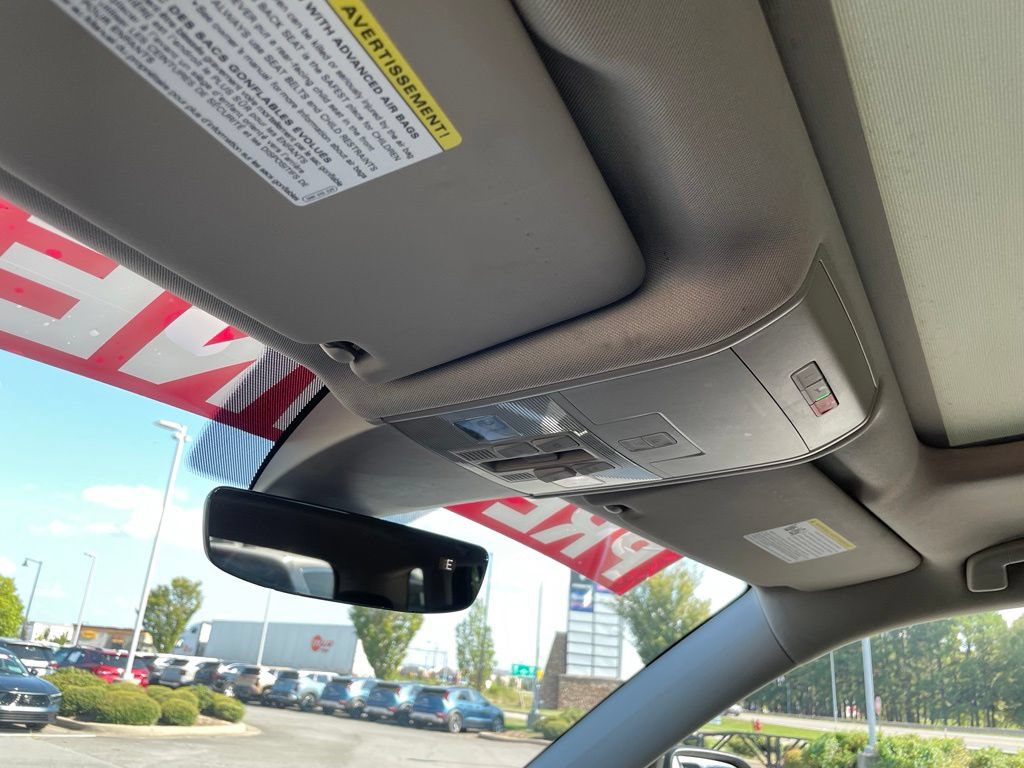 Used 2021 Volkswagen Atlas SEL FWD image 22