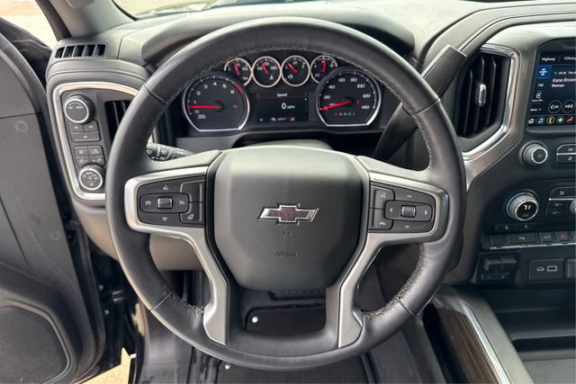 Used 2022 Chevrolet Silverado 2500 LT w/ Midnight Edition AWD/4WD image 16