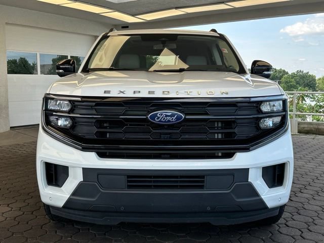 Certified 2025 Ford Expedition Active AWD/4WD image 31