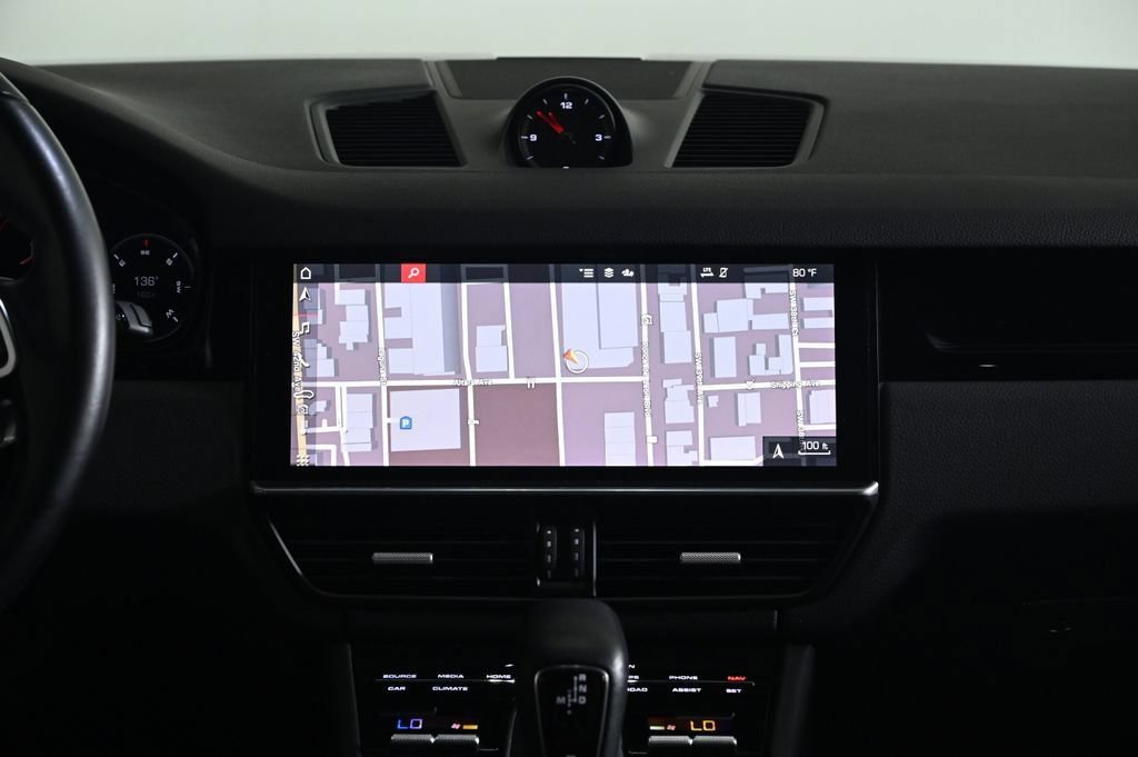 Certified 2021 Porsche Cayenne AWD/4WD image 15
