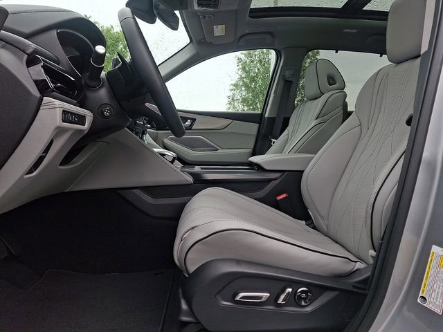 Certified 2026 Acura MDX w/ Advance Package AWD/4WD image 14