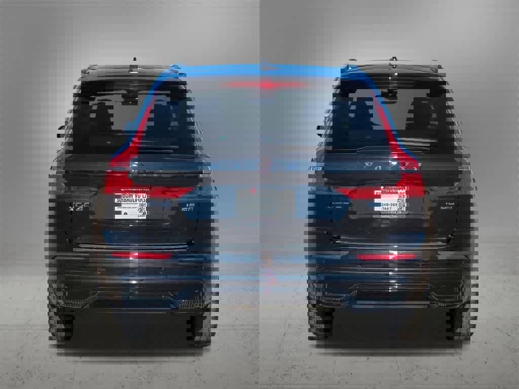 Used 2024 Volvo XC60 B5 Plus w/ Protection Package Premier image 5