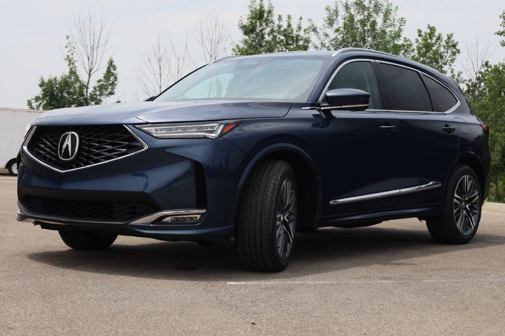 New 2026 Acura MDX w/ Advance Package AWD/4WD image 3