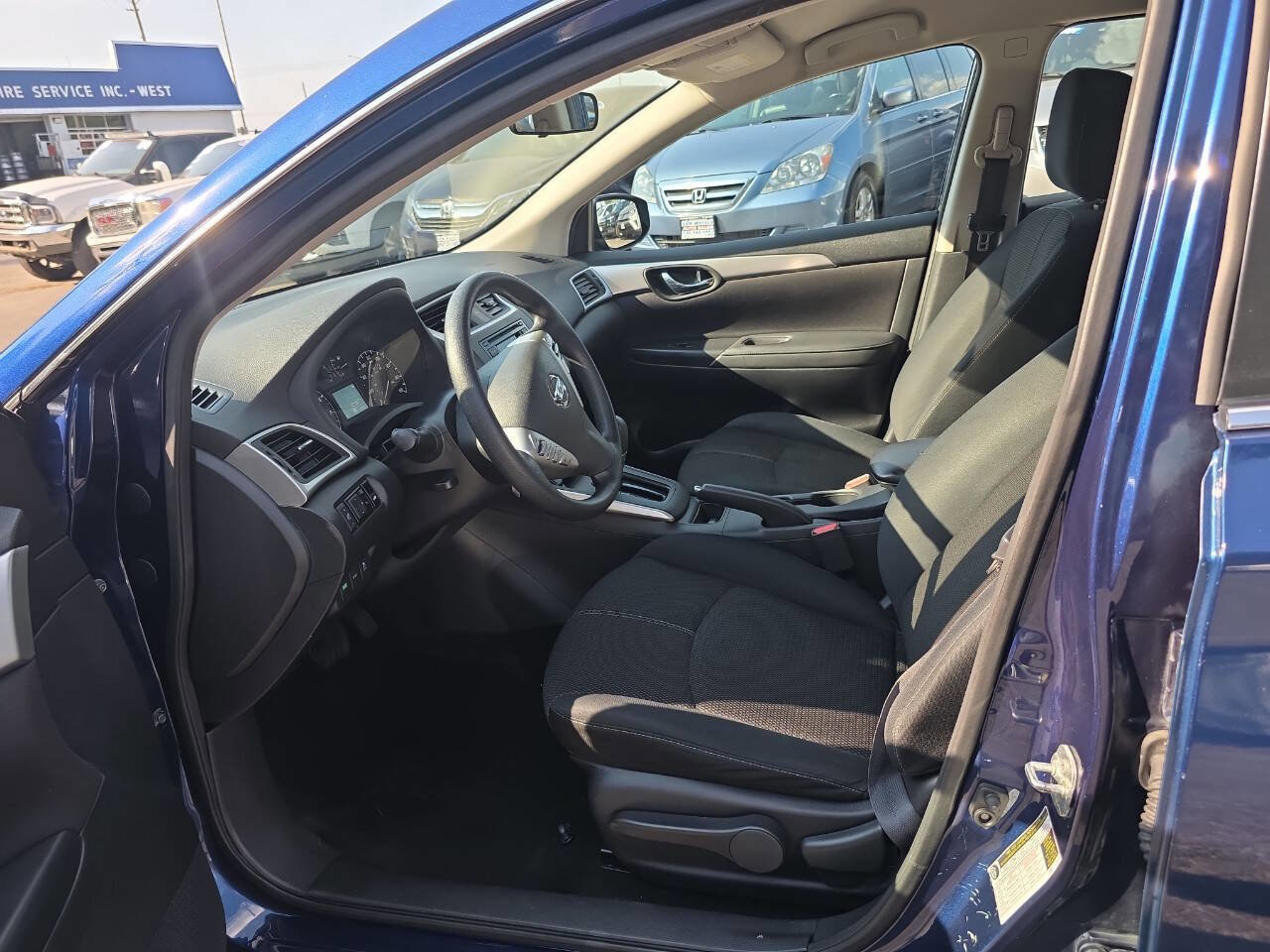 Used 2017 Nissan Sentra S w/ S Style Package image 8