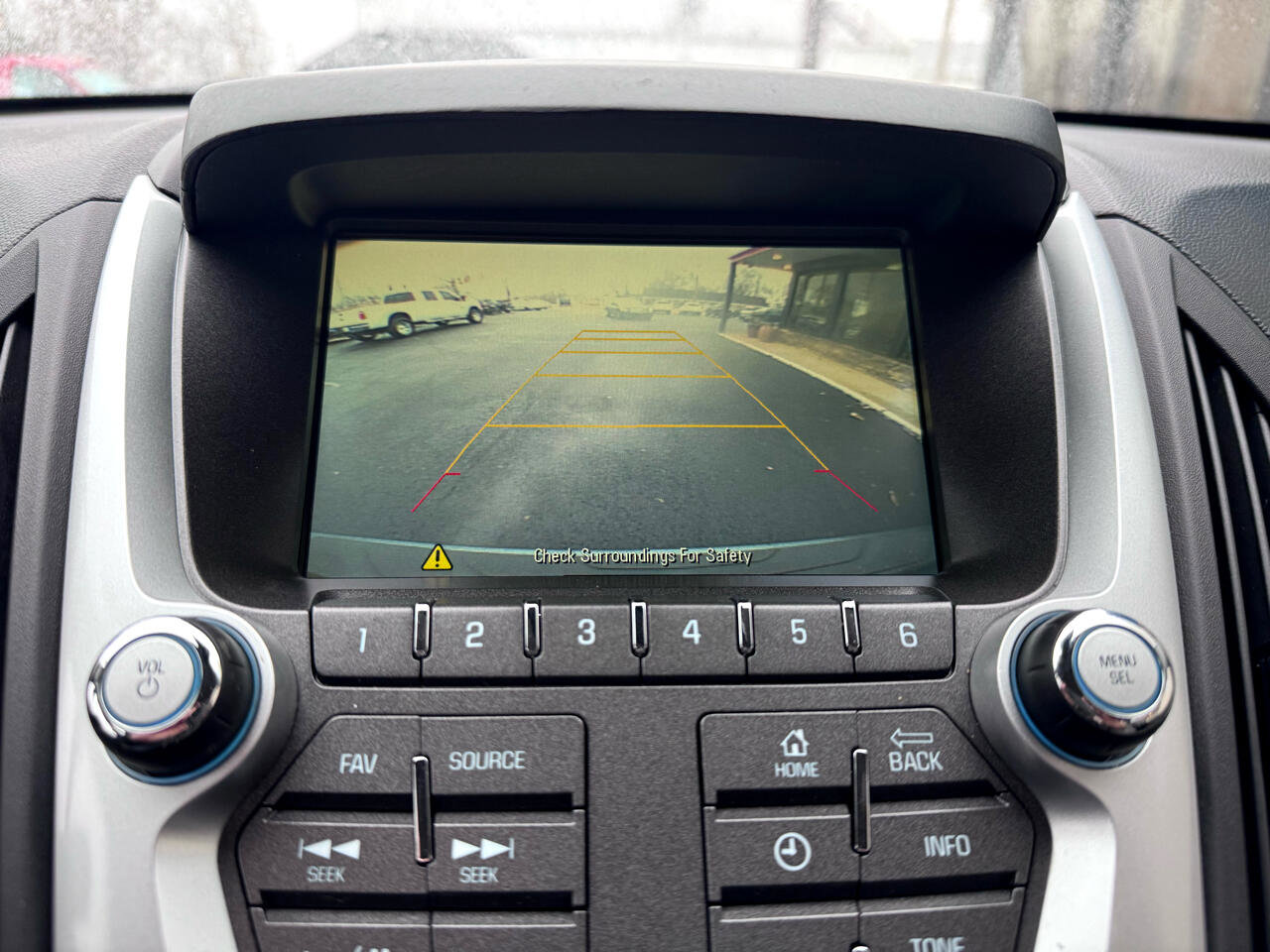 Used 2017 Chevrolet Equinox LS image 21