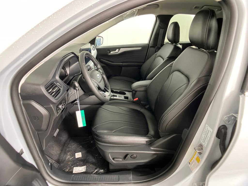 New 2025 Ford Escape Base w/ PHEV Premium Package image 29