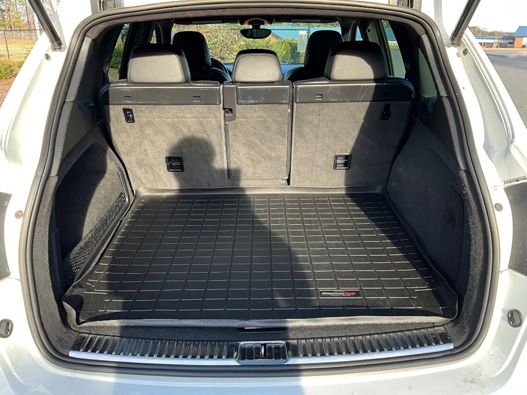 Used 2013 Porsche Cayenne 6-Speed Manual image 28