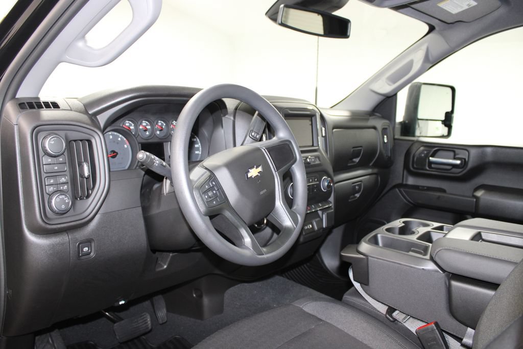 Used 2026 Chevrolet Silverado 2500 Custom w/ Custom Value Package AWD/4WD image 27