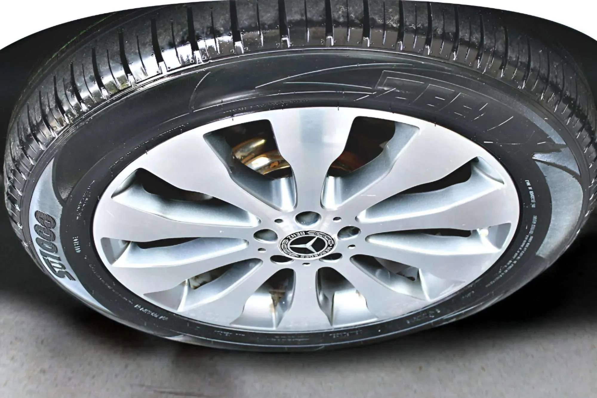 Used 2019 Mercedes-Benz GLS 450 4MATIC image 46