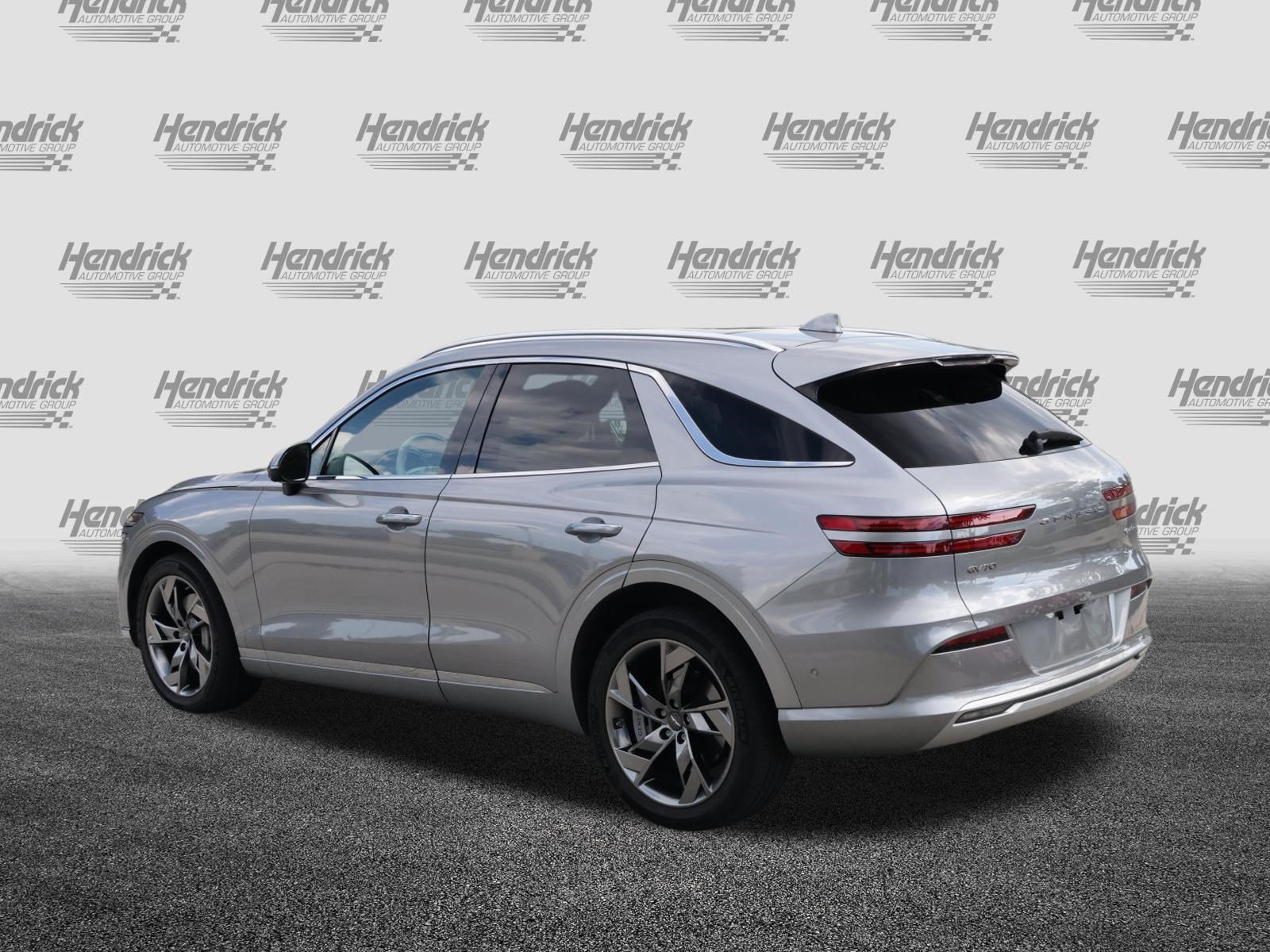 Used 2023 Genesis Electrified GV70 AWD/4WD image 7
