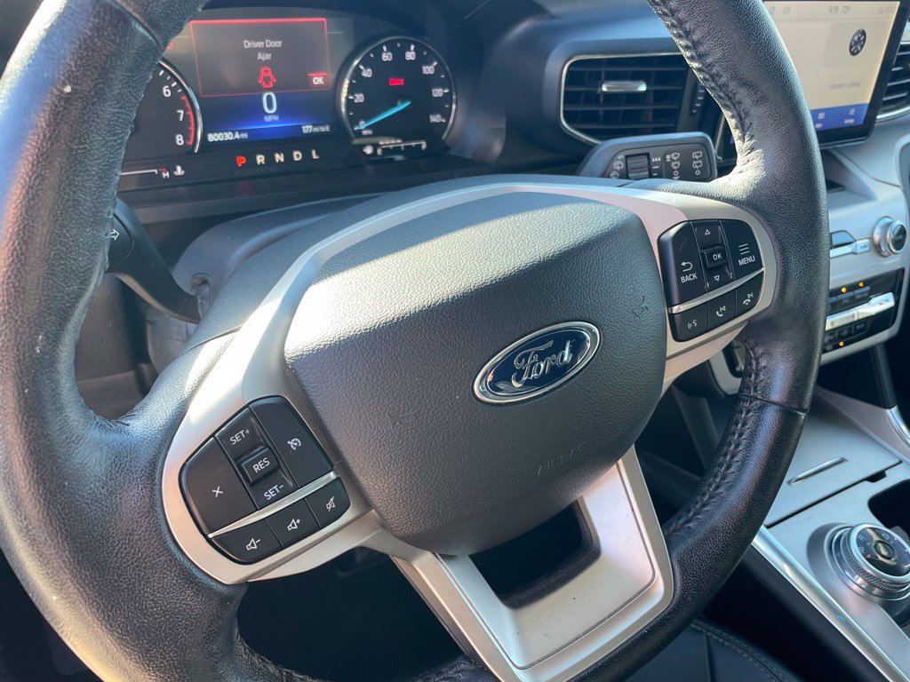 Used 2022 Ford Explorer XLT w/ Equipment Group 202A RWD image 13