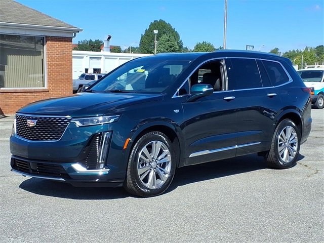 New 2025 Cadillac XT6 Premium Luxury w/ Technology Package