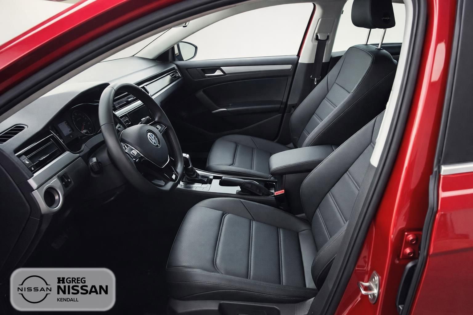 Used 2022 Volkswagen Passat 2.0T SE FWD image 7