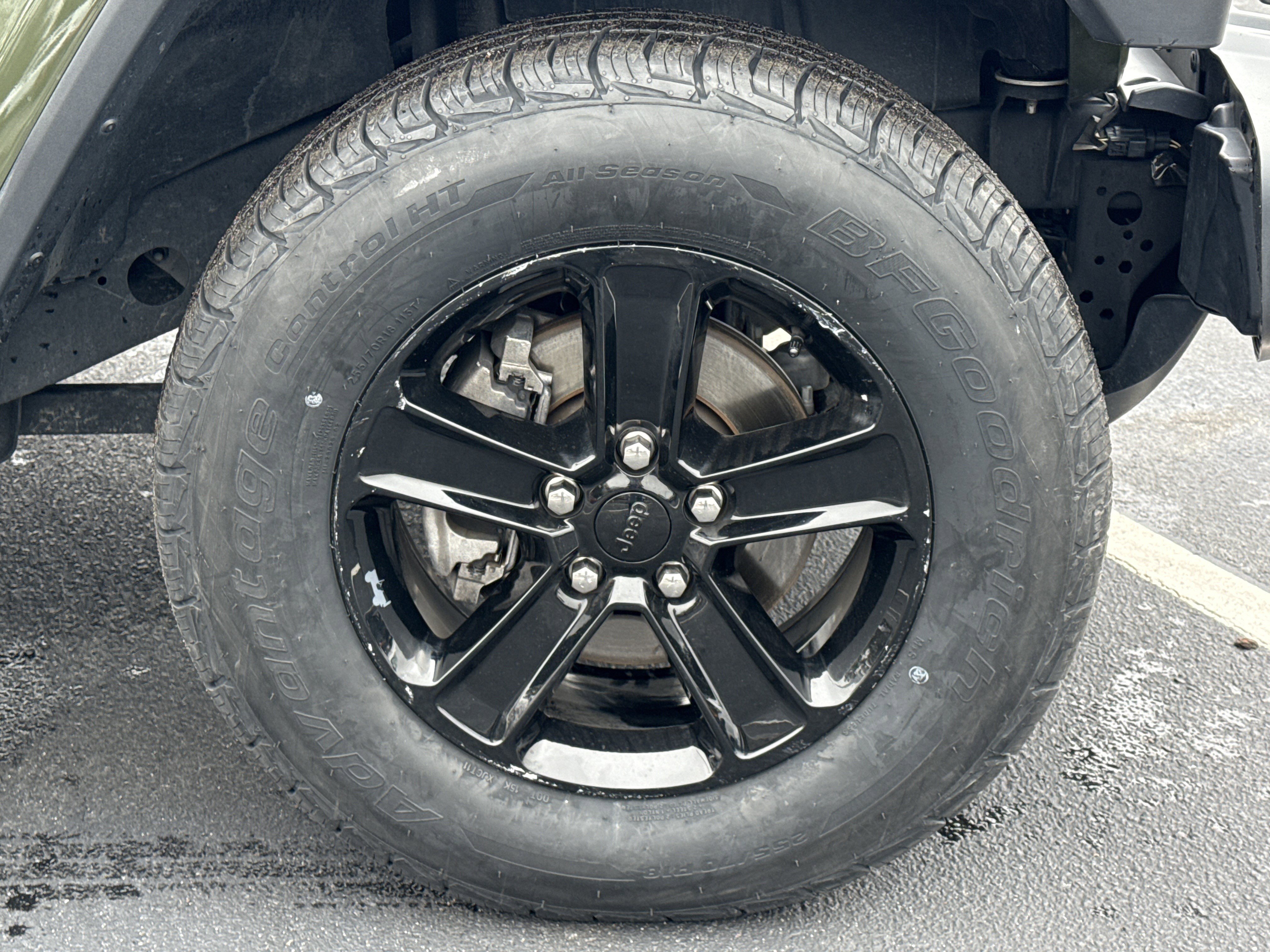 Used 2020 Jeep Wrangler Unlimited Sahara image 13