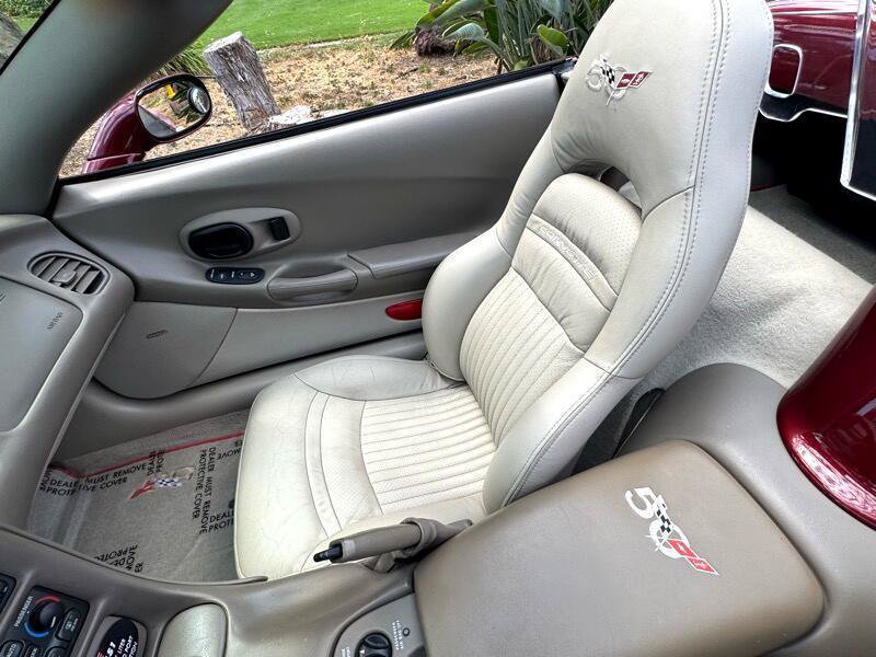 Used 2003 Chevrolet Corvette Convertible w/ Preferred Equipment Group1 RWD image 16