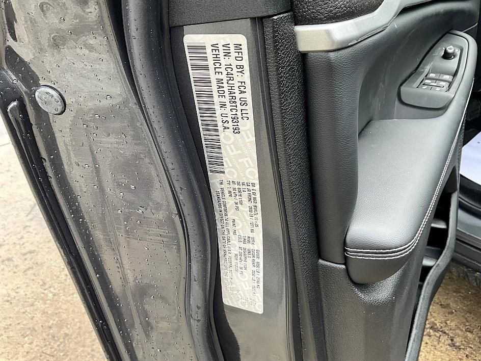 New 2026 Jeep Grand Cherokee Altitude image 37