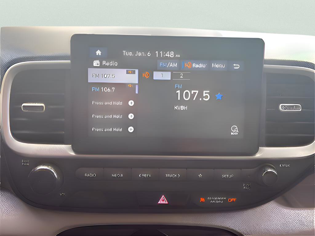 Used 2020 Hyundai Venue SEL image 28