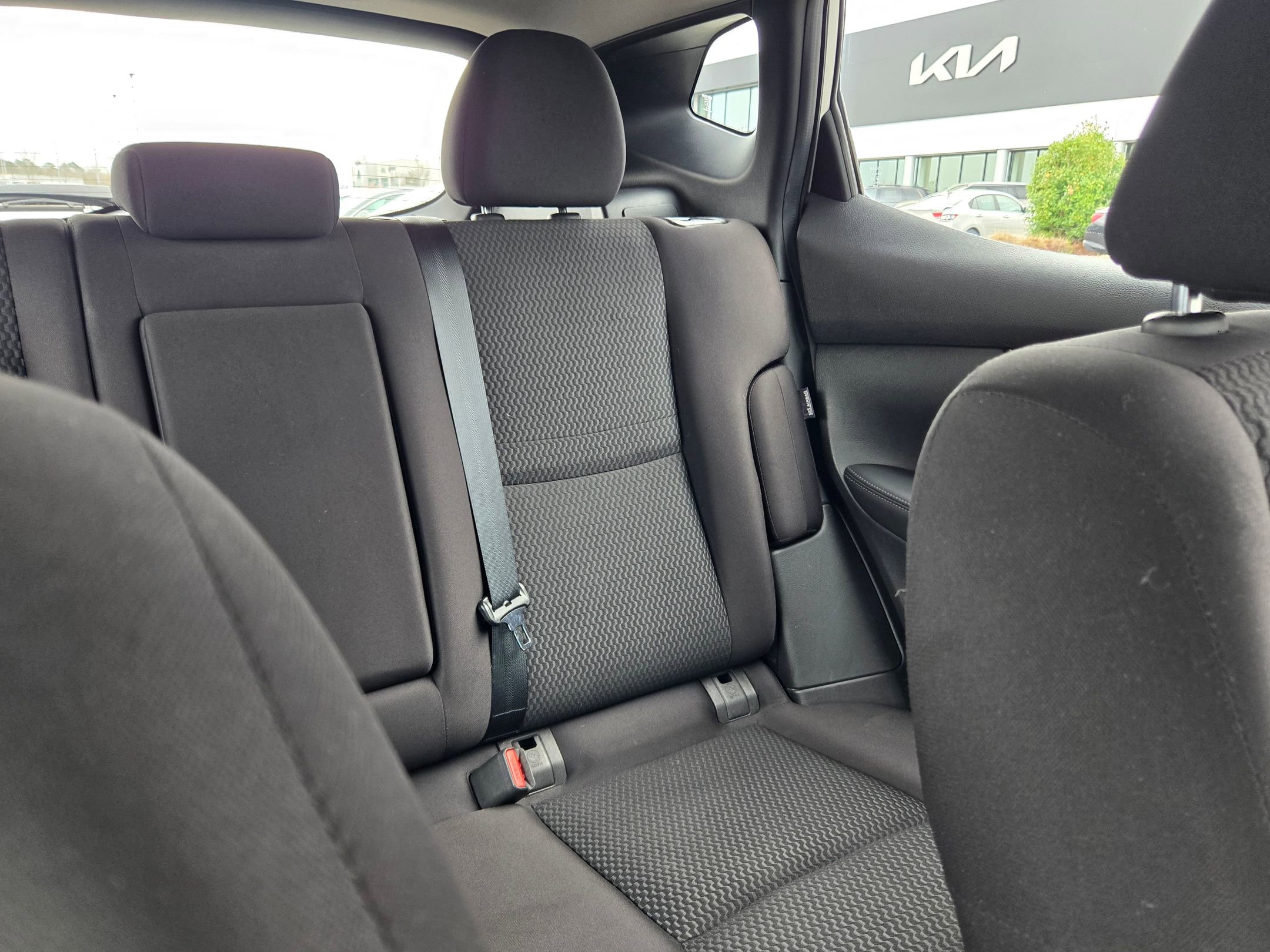 Used 2022 Nissan Rogue Sport S image 14