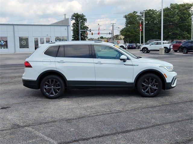 Used 2024 Volkswagen Tiguan Wolfsburg Edition image 2