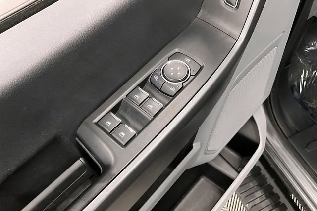 Used 2025 Ford F250 XLT image 39
