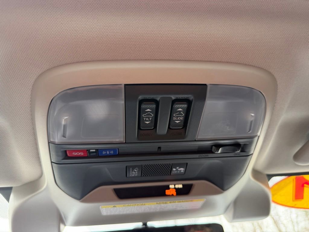 Used 2022 Subaru Crosstrek 2.5i Sport w/ Moonroof Package image 28