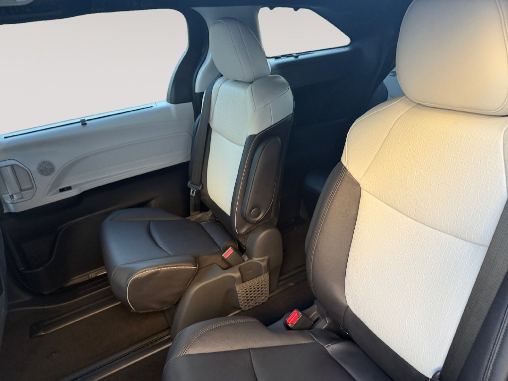 New 2026 Toyota Sienna XSE AWD/4WD image 13