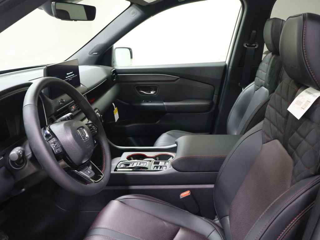 New 2026 Honda Pilot Black Edition image 7