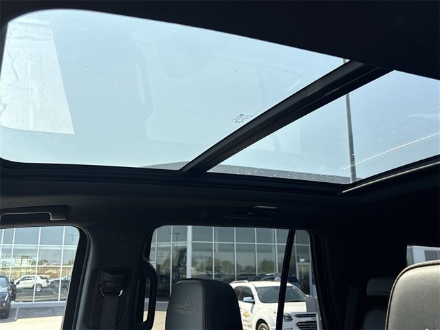 Certified 2021 Chevrolet Tahoe High Country w/ Premium Package image 19