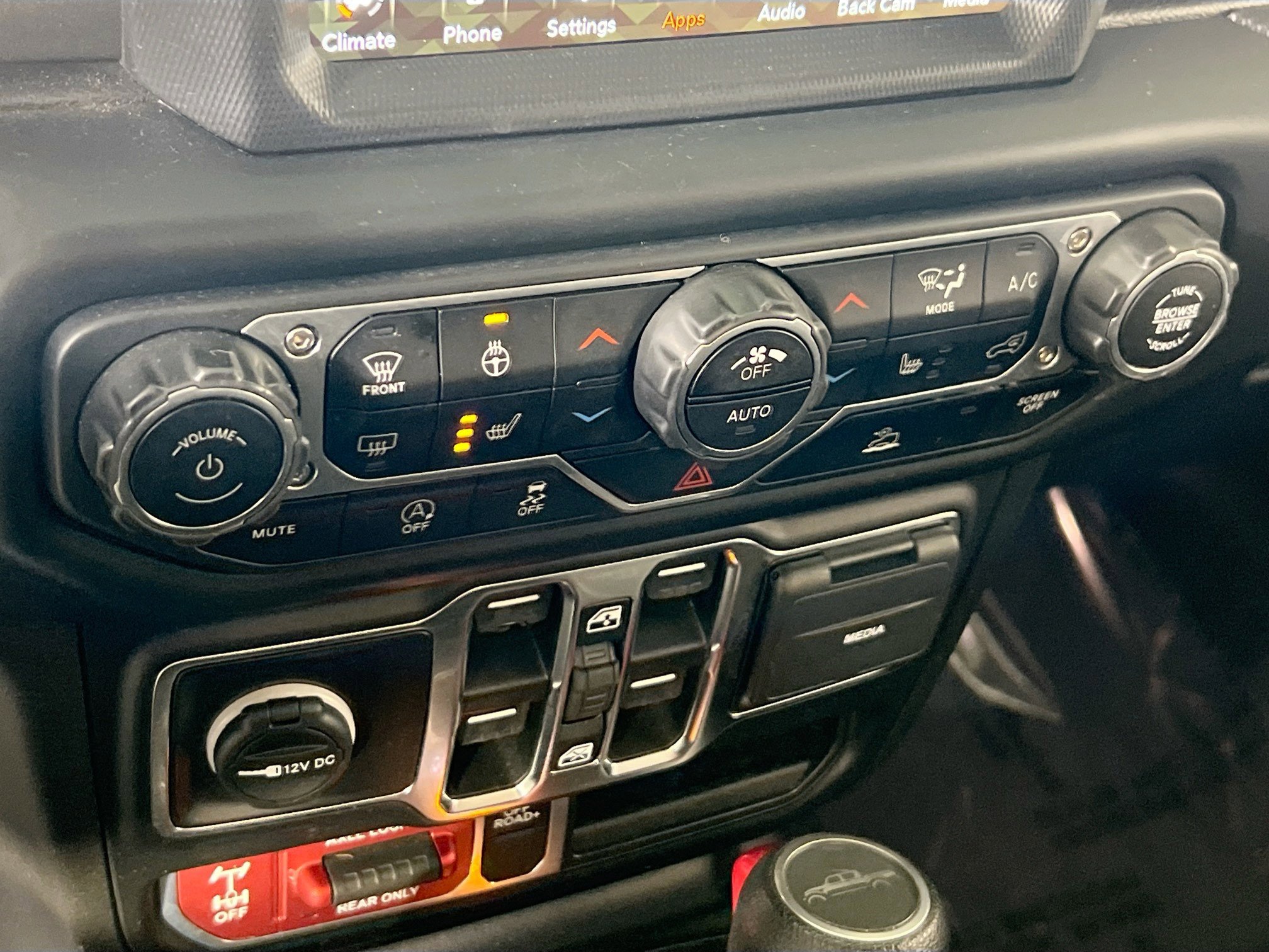 Used 2022 Jeep Gladiator Mojave w/ Cold Weather Group AWD/4WD image 16