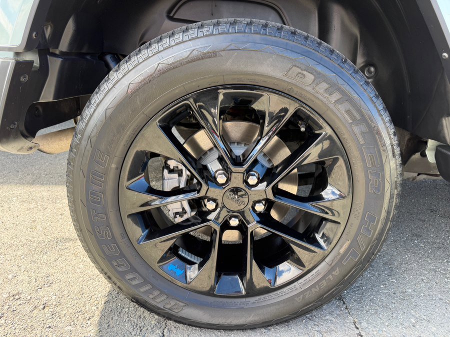 Used 2023 Jeep Wrangler Sahara AWD/4WD image 55