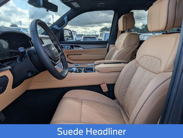 New 2026 Jeep Grand Wagoneer Summit AWD/4WD image 16