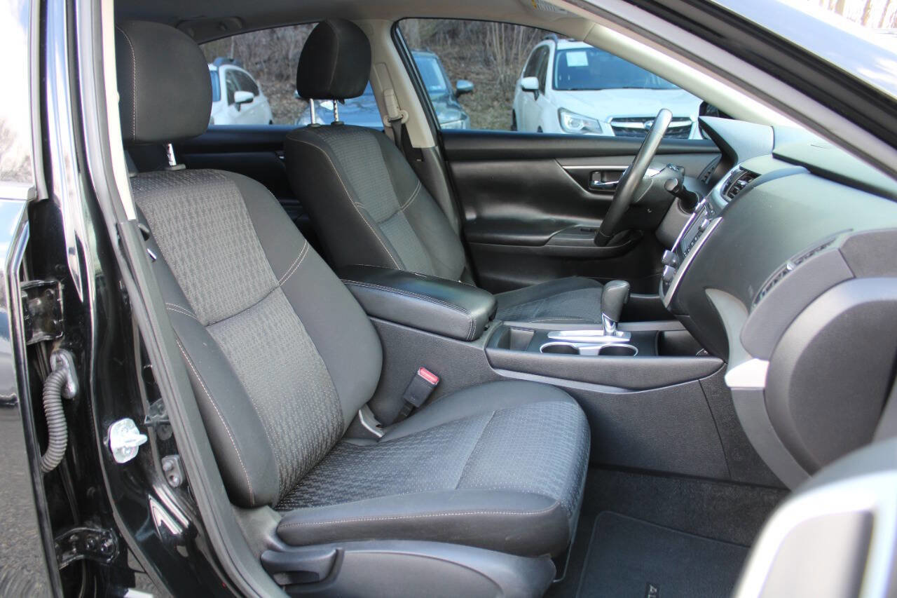 Used 2016 Nissan Altima 2.5 SV w/ Convenience Package image 30