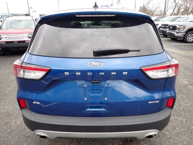 Used 2022 Ford Escape SE w/ Cold Weather Package image 4