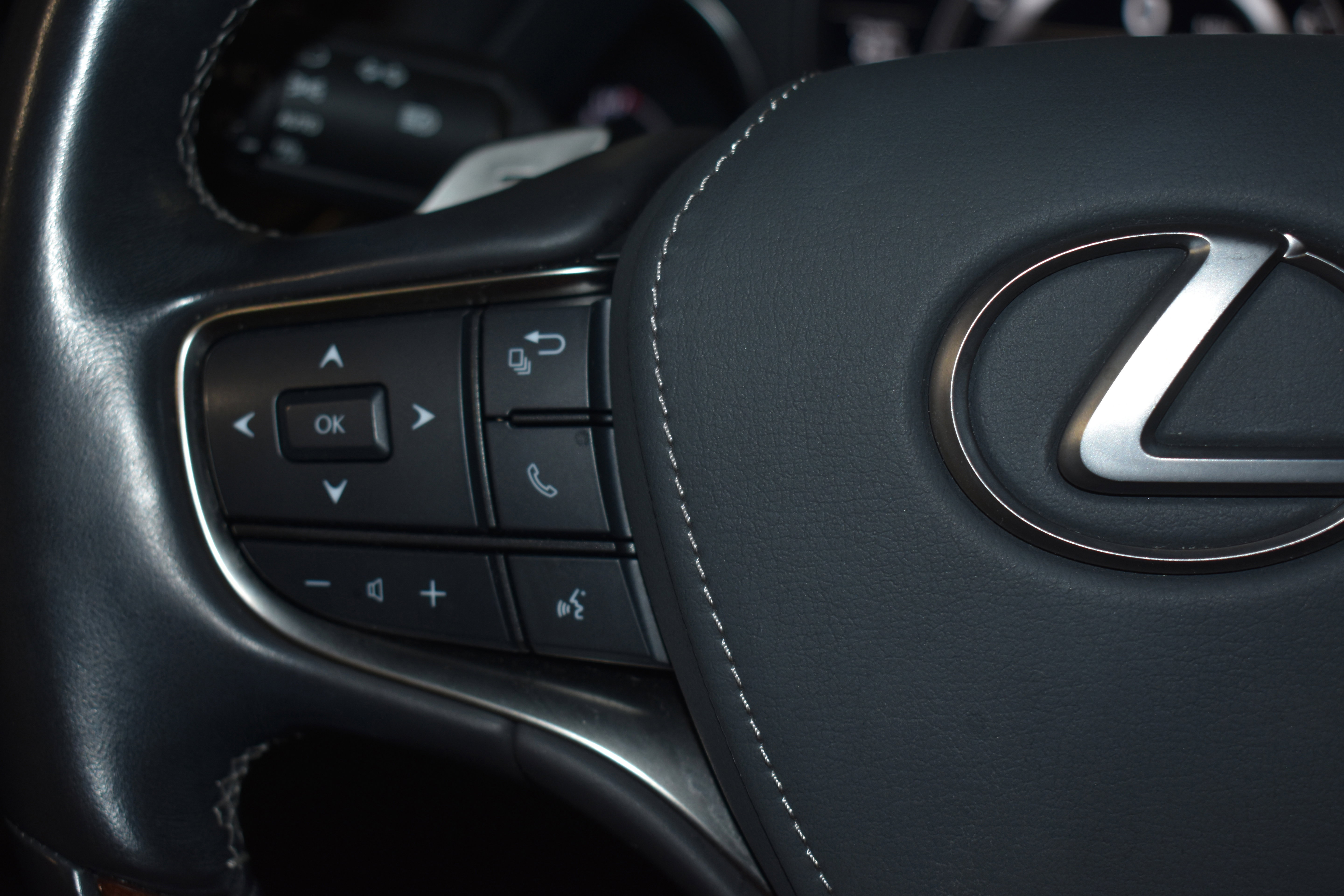 Used 2022 Lexus LS 500 AWD w/ Interior Upgrade Package image 14