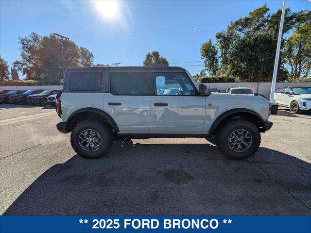 New 2025 Ford Bronco Badlands AWD/4WD image 6
