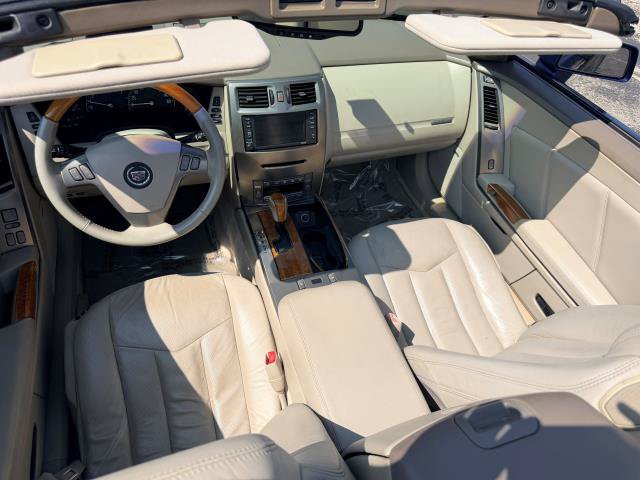 Used 2005 Cadillac XLR RWD image 17