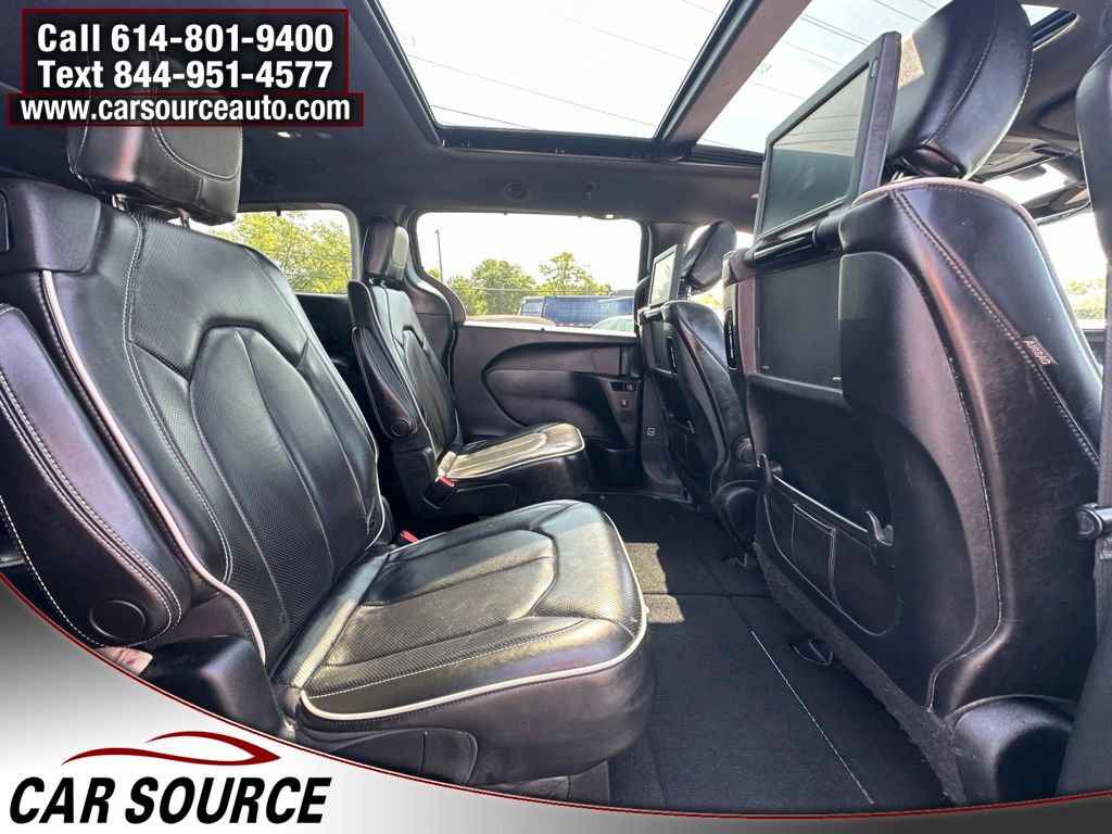 Used 2019 Chrysler Pacifica Limited w/ Advanced Safetytec Group FWD image 28