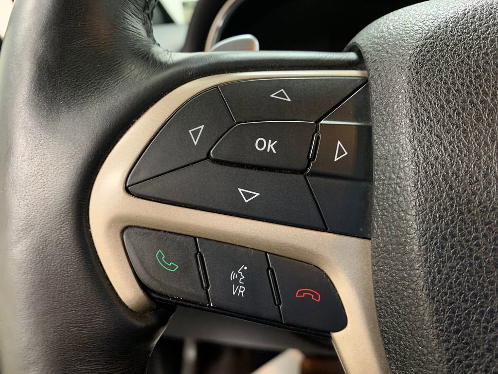 Used 2017 Jeep Grand Cherokee Laredo image 22