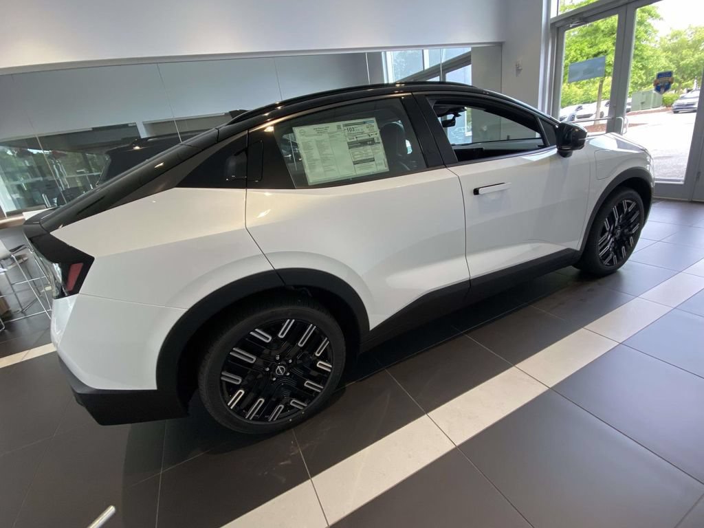 New 2026 Nissan Leaf Platinum+ FWD image 8
