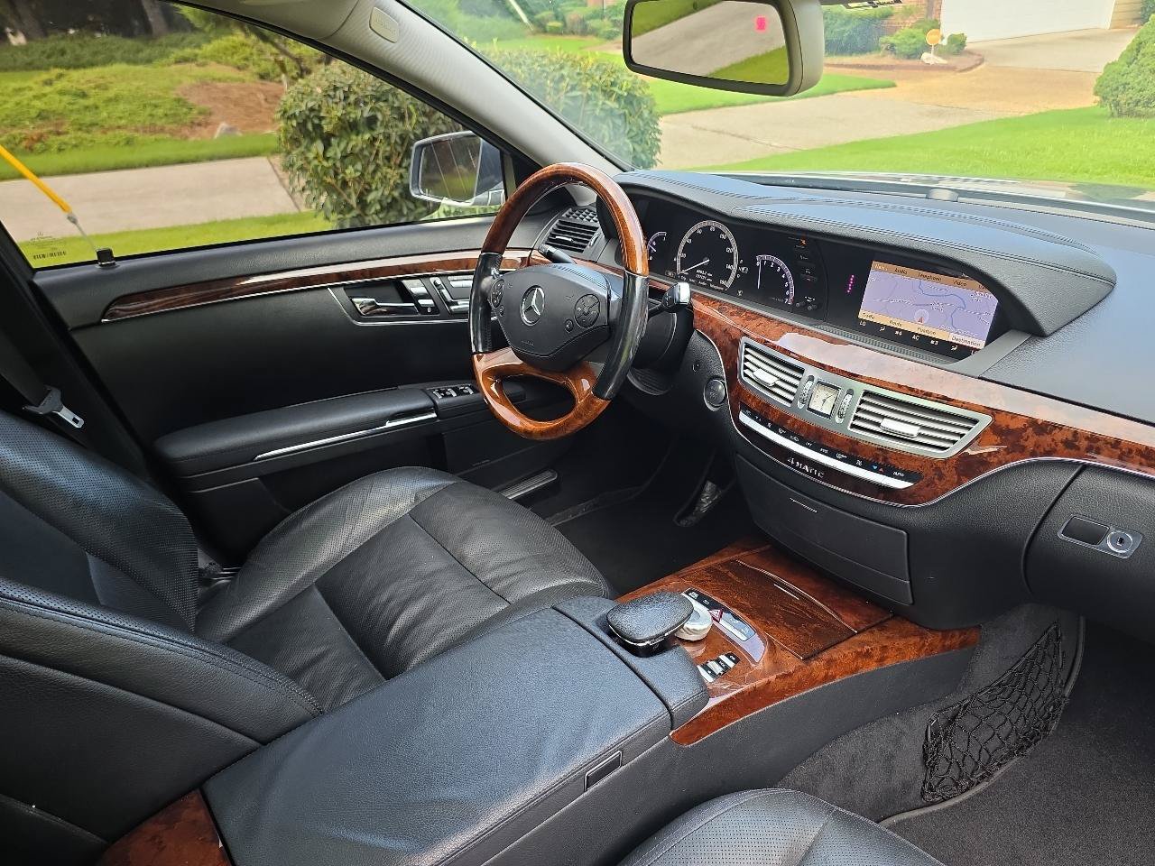 Used 2011 Mercedes-Benz S 550 4MATIC w/ Premium 2 Pkg image 25