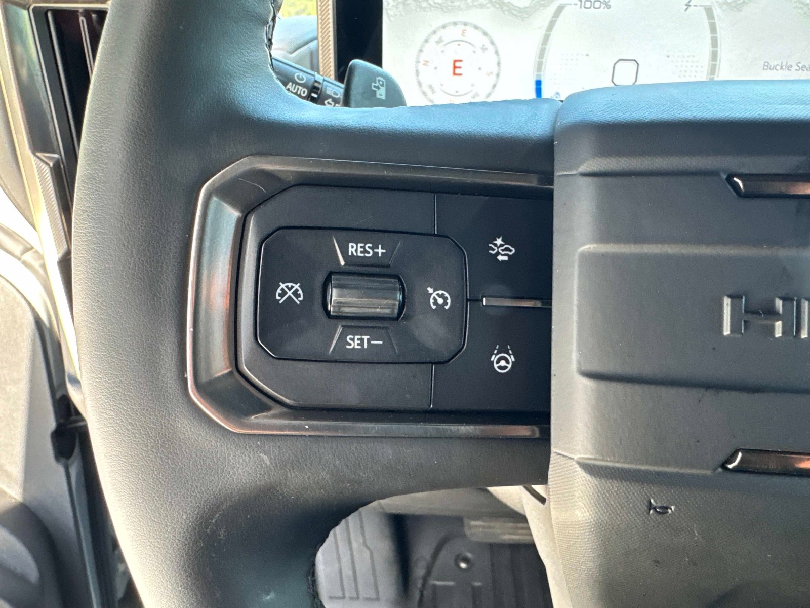 Used 2025 GMC Hummer EV 3X AWD/4WD image 31