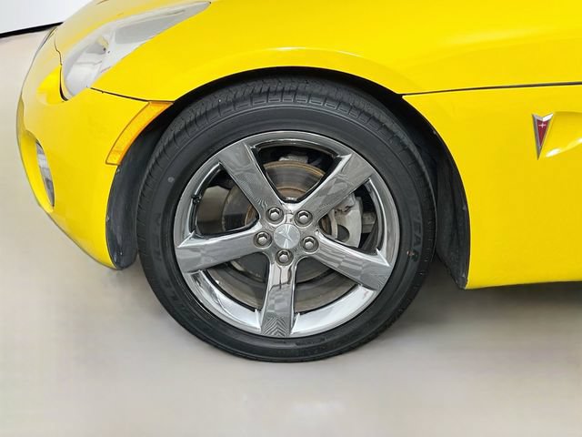 Used 2007 Pontiac Solstice Convertible w/ Premium Package RWD image 20